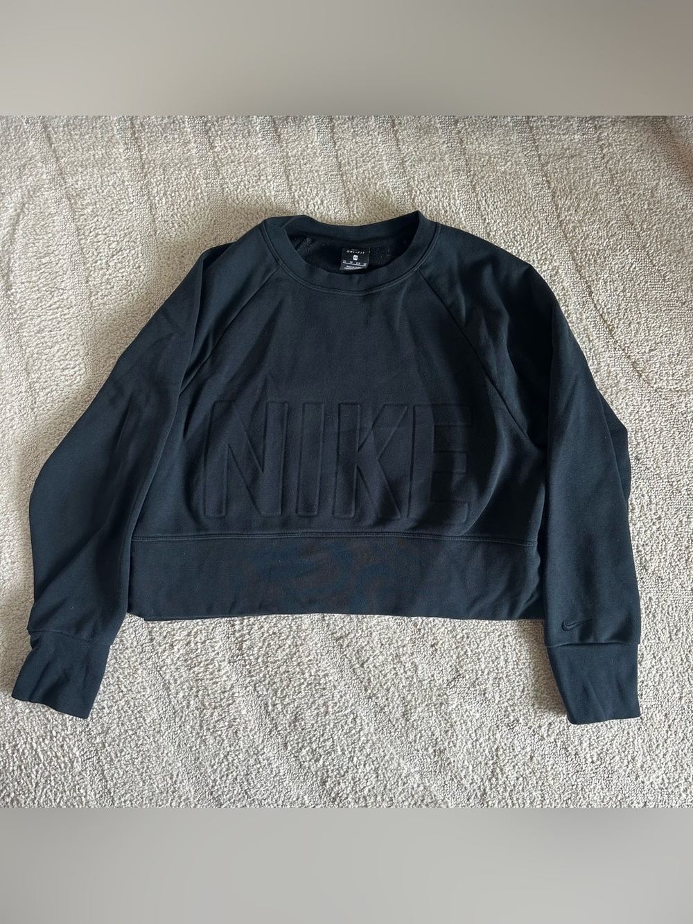 Nike Versa Crop LS Top Embossed Logo